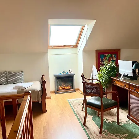 Sauces, Adosado A 10 Minutos De Oviedo Y 15 De Gijon