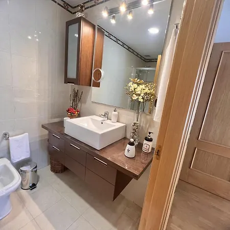 Sauces, Adosado A 10 Minutos De Oviedo Y 15 De Gijon *