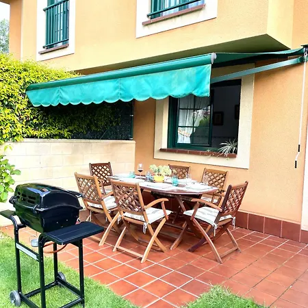 Tatil Evi Sauces, Adosado A 10 Minutos De Oviedo Y 15 De Gijon Llanera (Asturias)